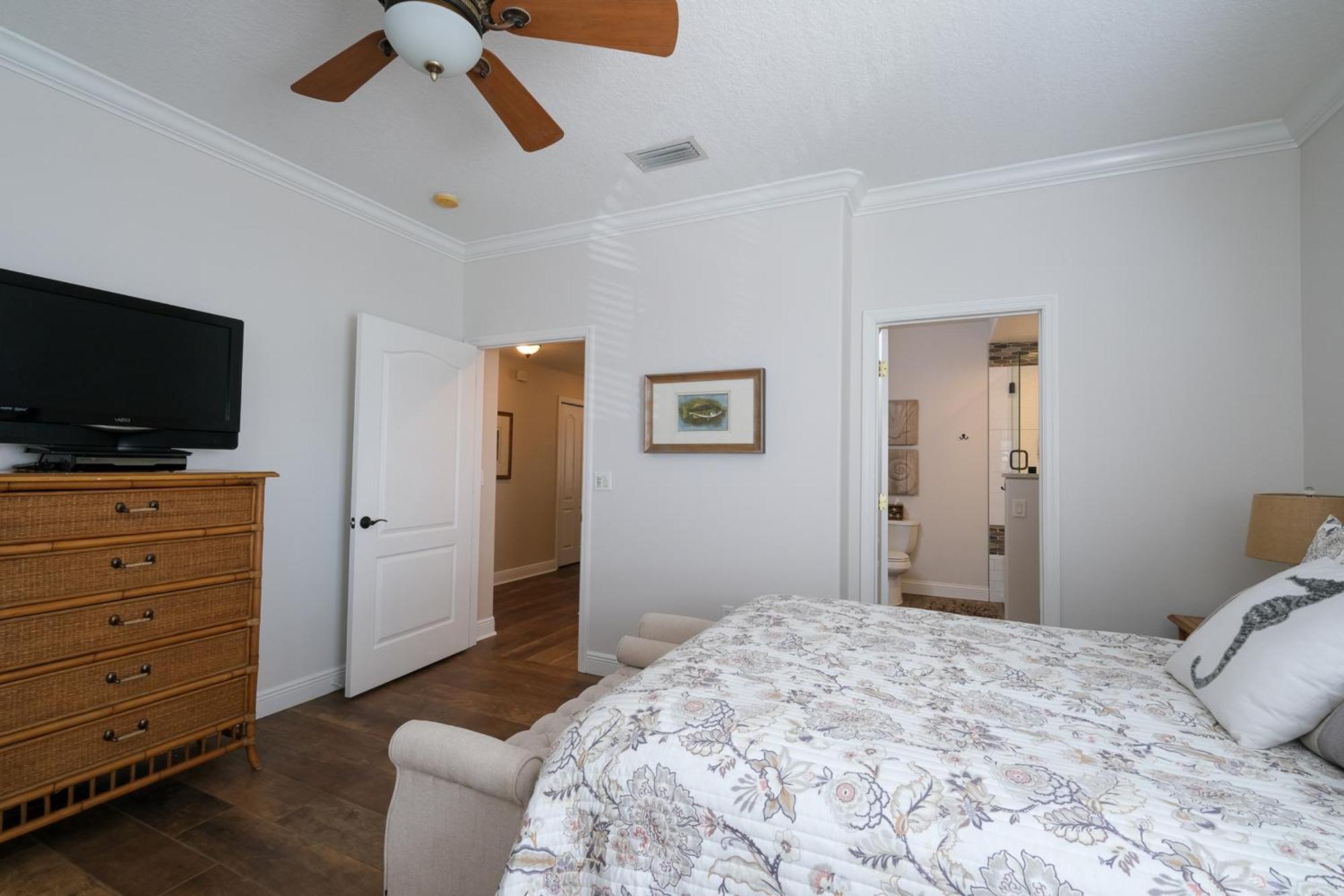 Hibiscus Hideaway Condo Walk To Historic Bridge St Брейдентон Бийч Екстериор снимка